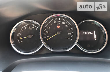Седан Renault Logan 2013 в 