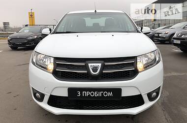 Седан Renault Logan 2015 в Киеве