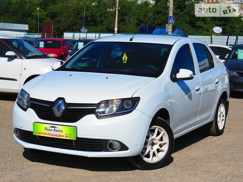 Седан Renault Logan 2013 в Кропивницком