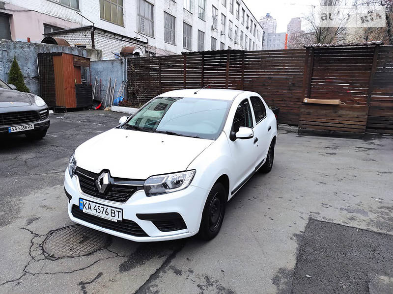 Седан Renault Logan 2019 в Киеве