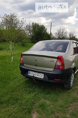 Хэтчбек Renault Logan 2011 в Бобровице