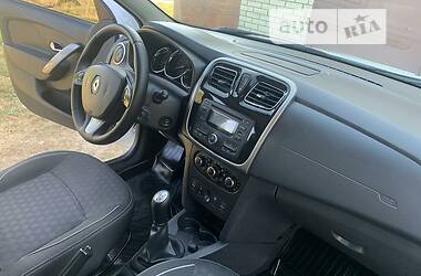 Седан Renault Logan 2014 в Котельві