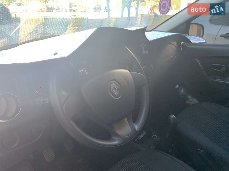 Седан Renault Logan 2013 в Киеве фото 7 Седан Renault Logan 2013 в Киеве