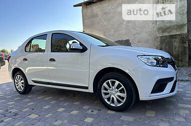 Седан Renault Logan 2022 в 