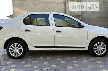 Седан Renault Logan 2022 в 