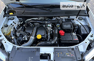 Седан Renault Logan 2022 в 