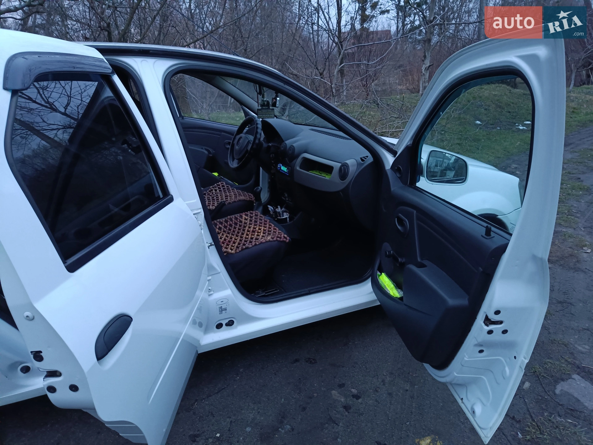 2011 Renault Logan - мініатюра 3