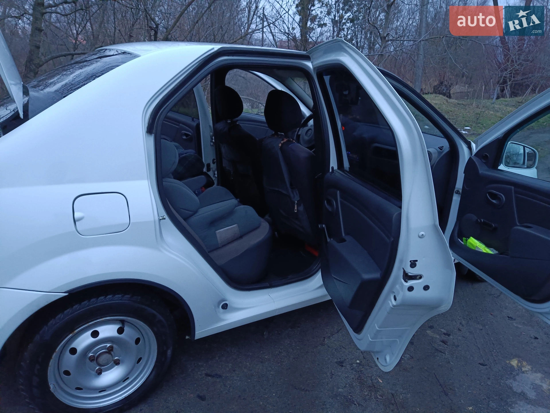 2011 Renault Logan - мініатюра 4