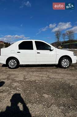 Седан Renault Logan 2012 в Турке