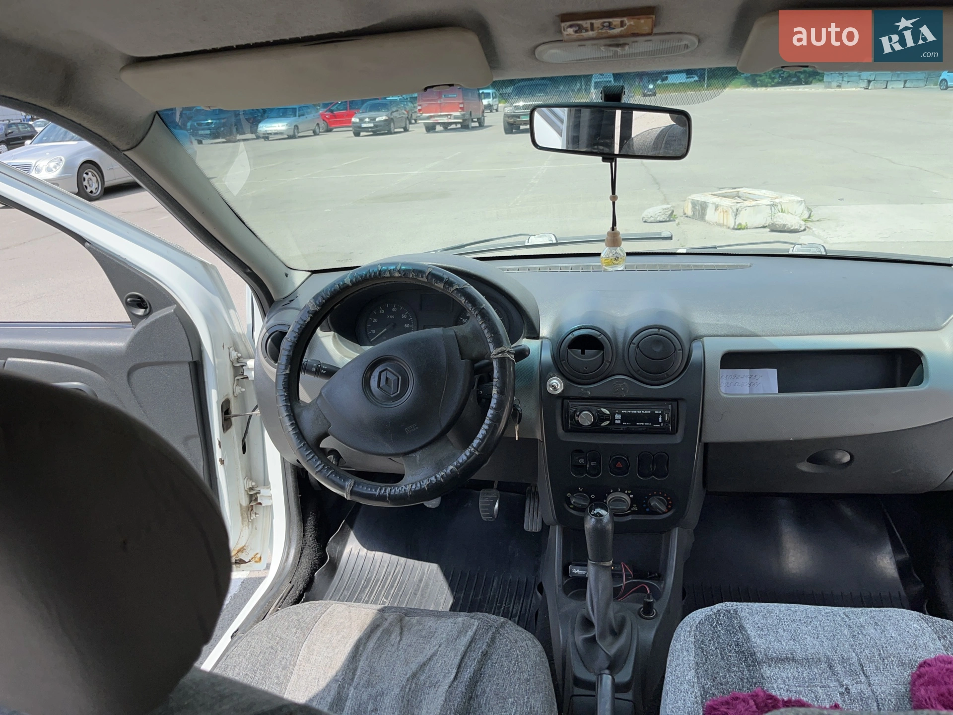 2011 Renault Logan - мініатюра 7