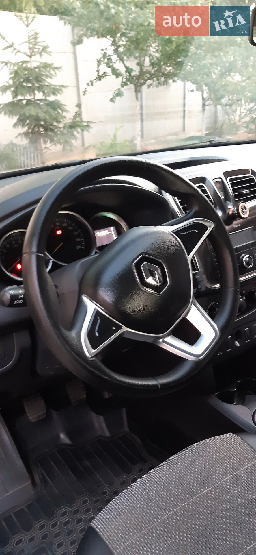 2018 Renault Logan - мініатюра 4