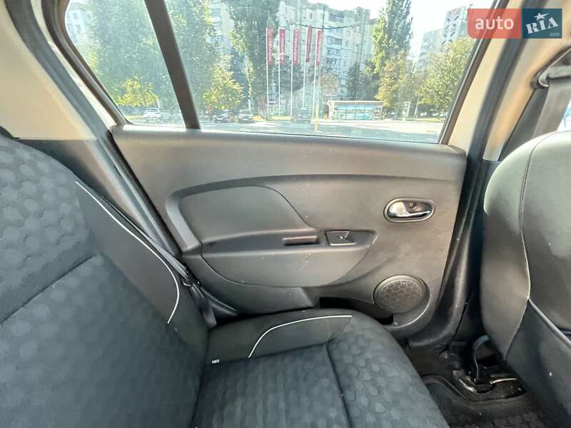 Седан Renault Logan 2013 в Броварах