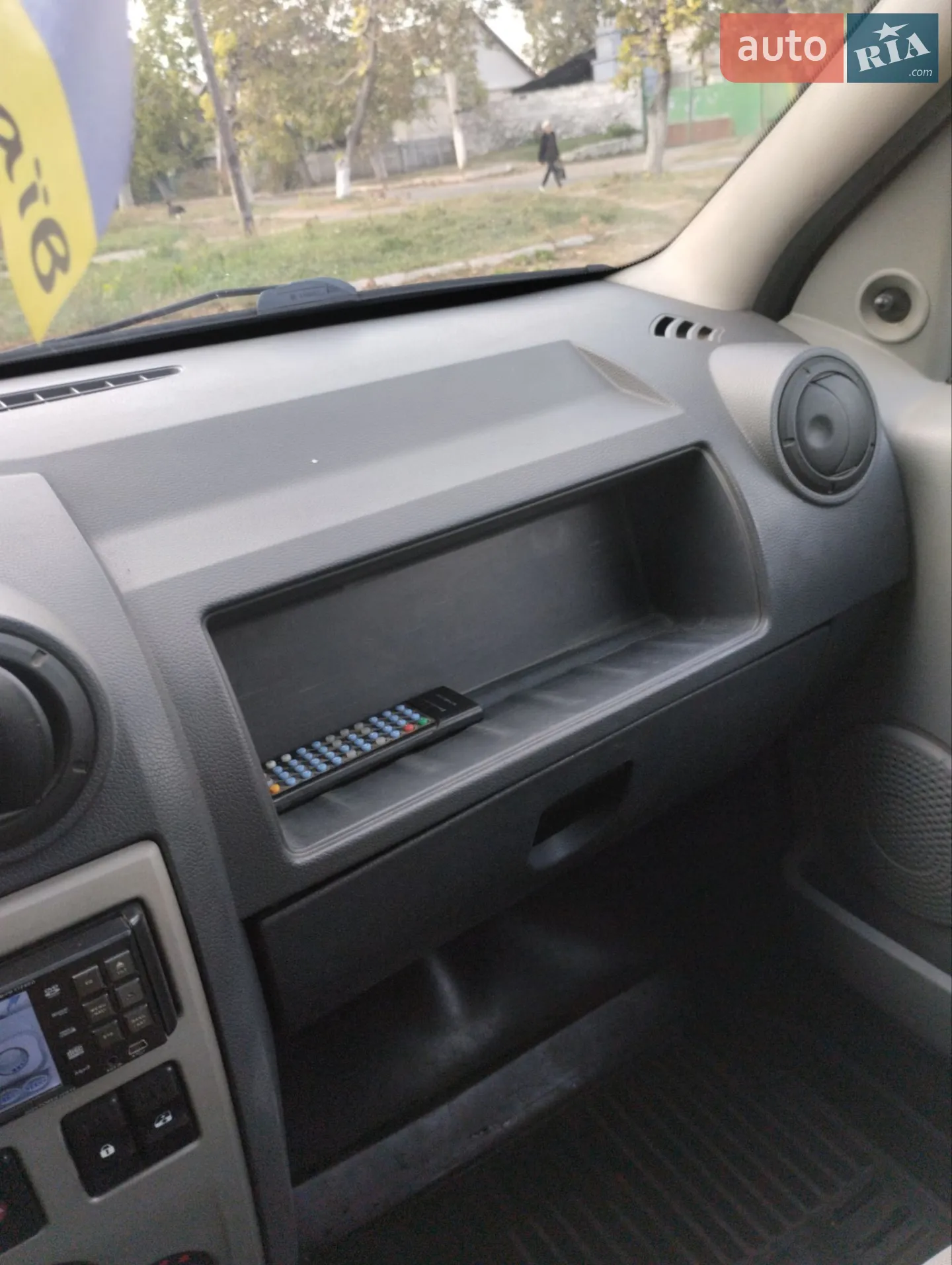 2011 Renault Logan - мініатюра 16