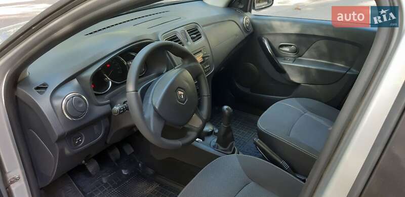 Седан Renault Logan 2013 в Харькове