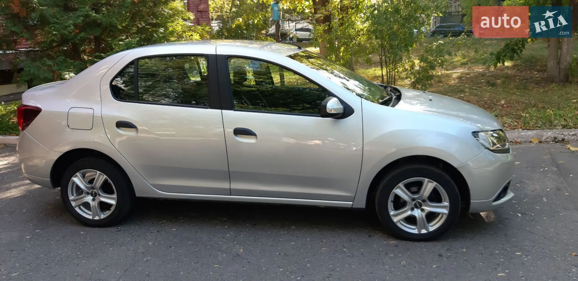 2013 Renault Logan - мініатюра 2