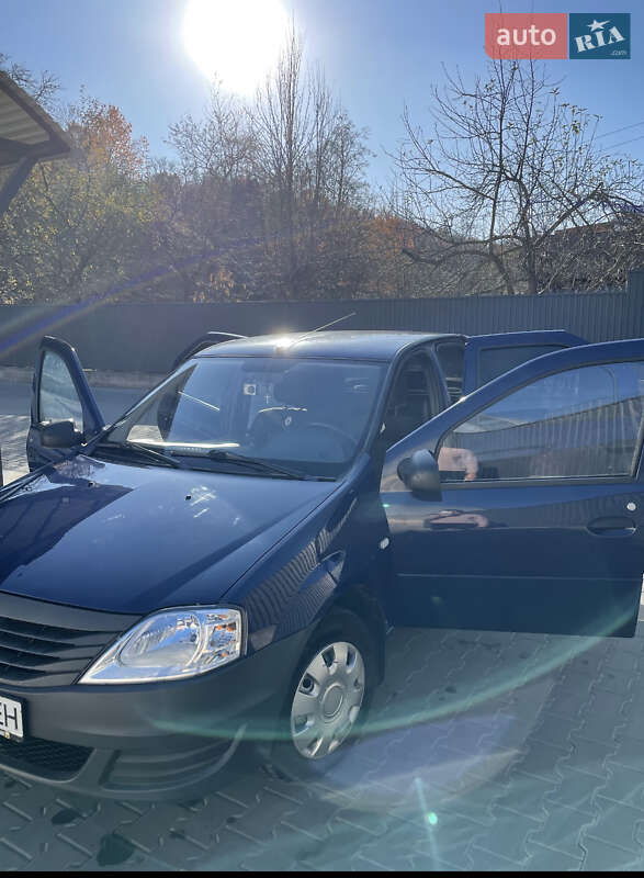 Седан Renault Logan 2009 в Ивано-Франковске