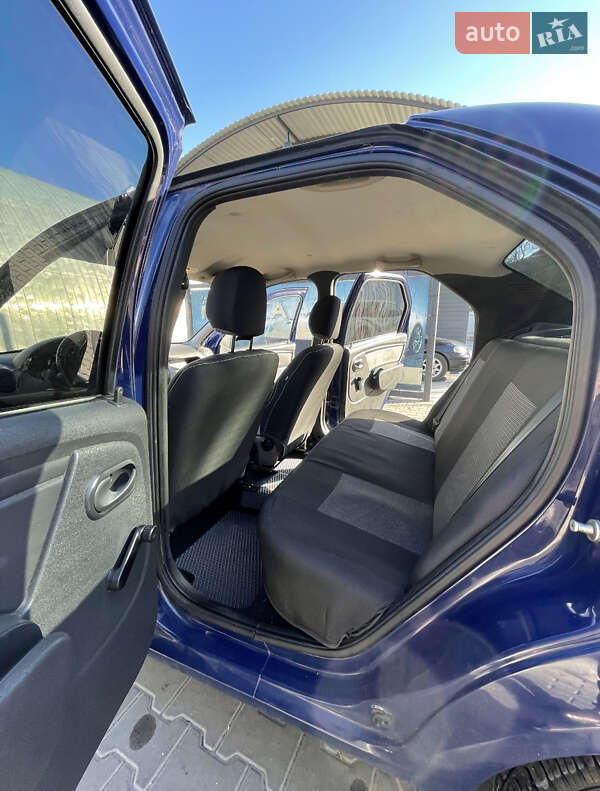 Седан Renault Logan 2009 в Ивано-Франковске