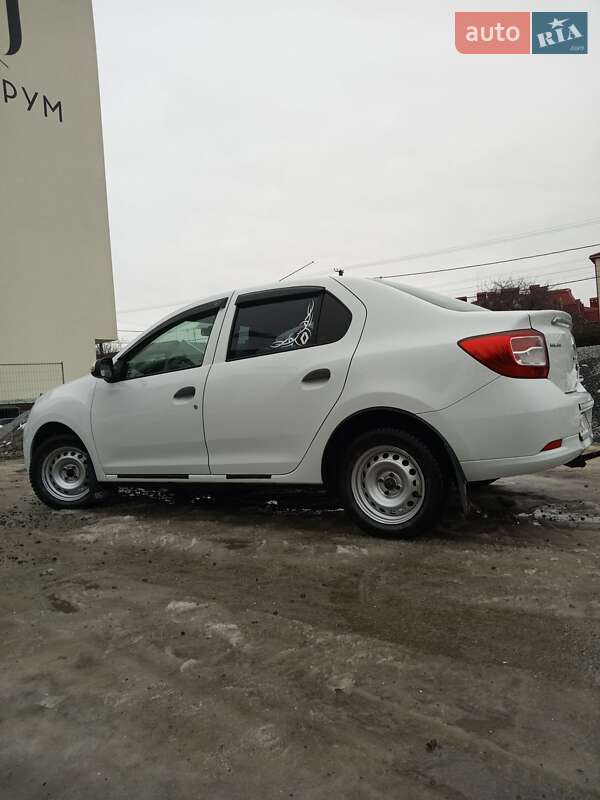 Седан Renault Logan 2013 в Львові фото 9 Седан Renault Logan 2013 в Львові