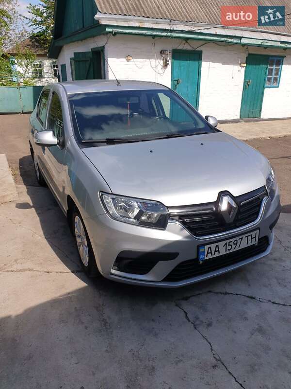 Седан Renault Logan 2017 в Киеве