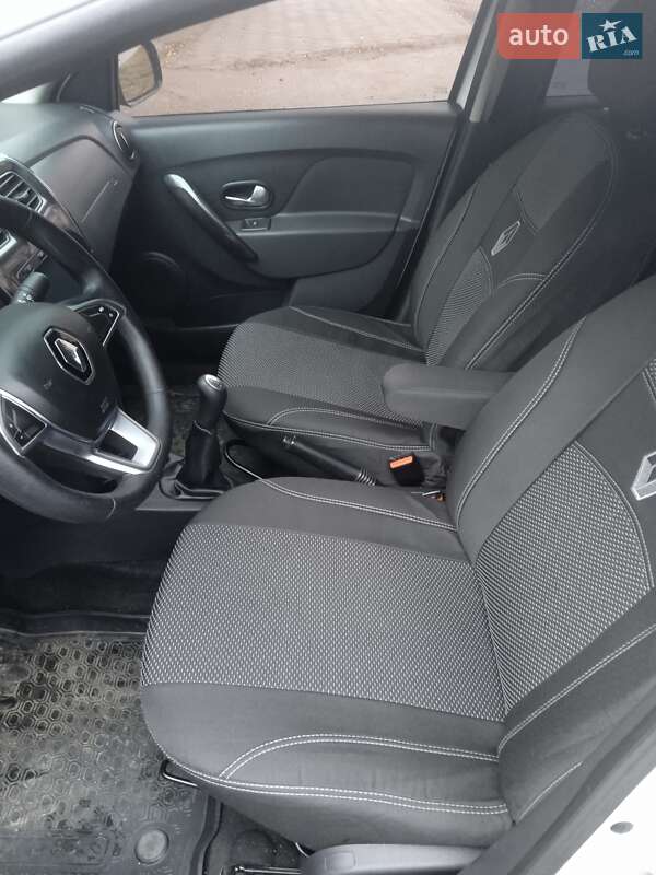 Седан Renault Logan 2017 в Запорожье