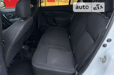 Седан Renault Logan 2019 в 