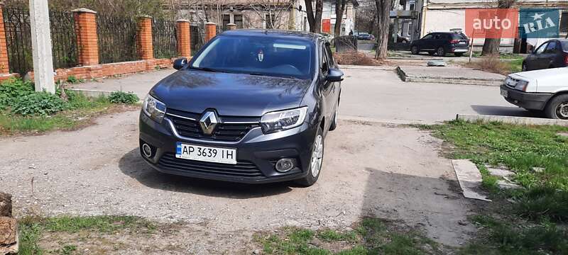 Renault Logan 2018