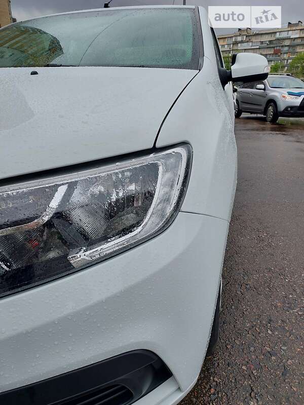 Седан Renault Logan 2020 в Киеве