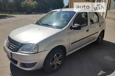 Renault Logan 2012