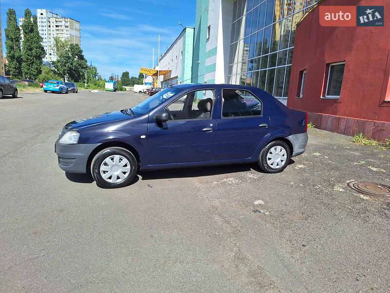 Седан Renault Logan 2011 в Киеве