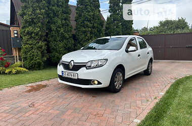 Седан Renault Logan 2015 в Киеве