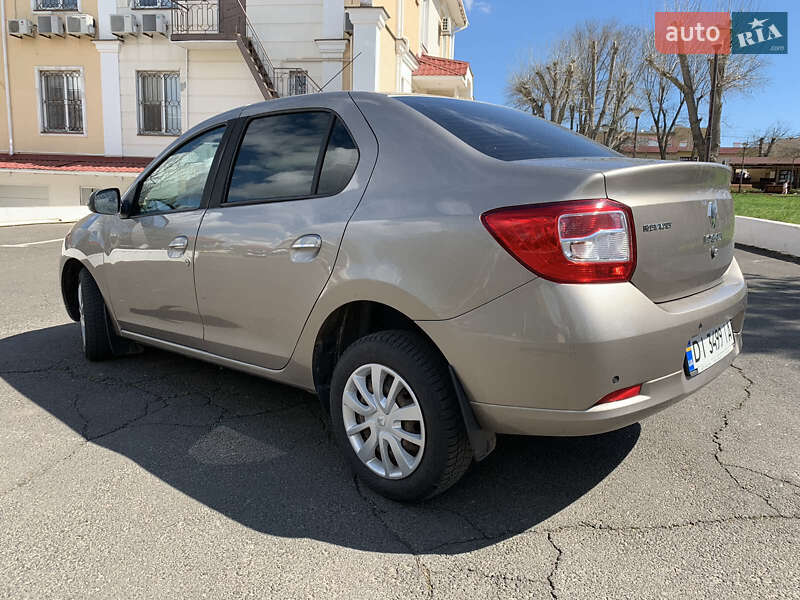 Седан Renault Logan 2013 в Одессе