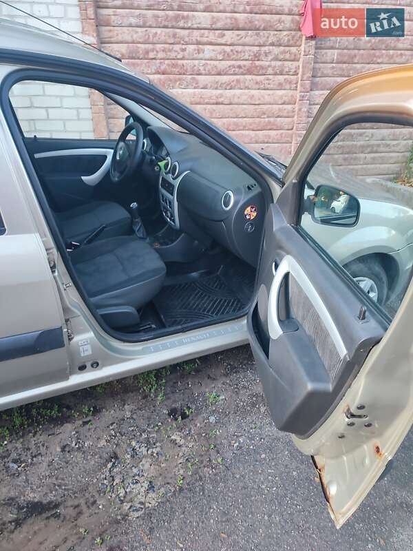 Універсал Renault Logan 2010 в Харкові