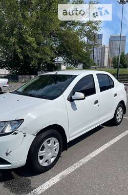 Седан Renault Logan 2013 в Киеве