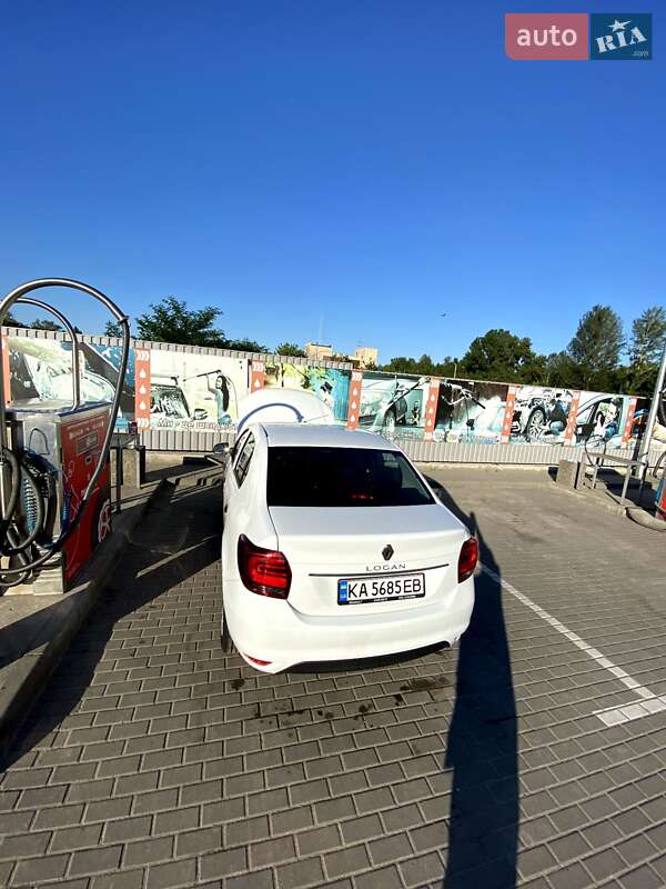 Седан Renault Logan 2021 в Киеве