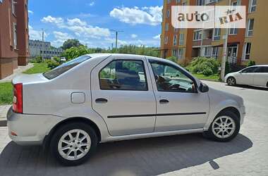 Седан Renault Logan 2010 в Тернополі