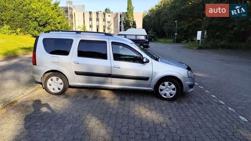 Универсал Renault Logan 2009 в Харькове