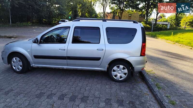 Универсал Renault Logan 2009 в Харькове