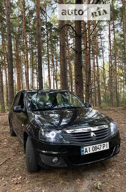 Седан Renault Logan 2011 в Василькові