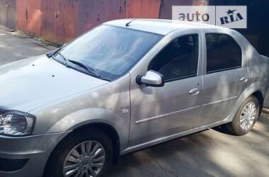 Седан Renault Logan 2011 в Киеве