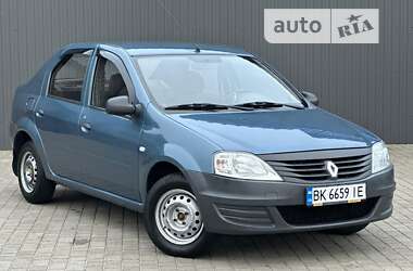 Седан Renault Logan 2009 в Сарнах