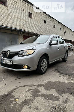 Седан Renault Logan 2013 в Львове