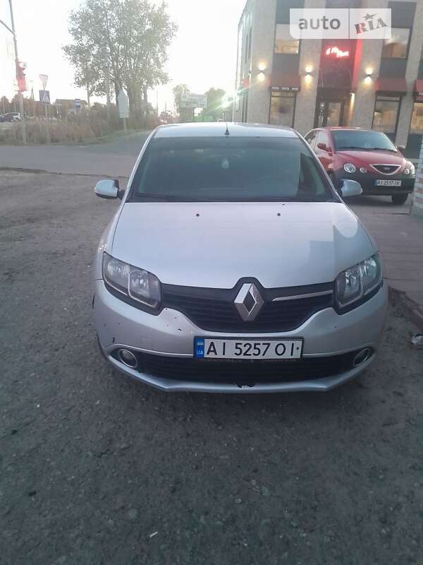 Седан Renault Logan 2013 в Києві