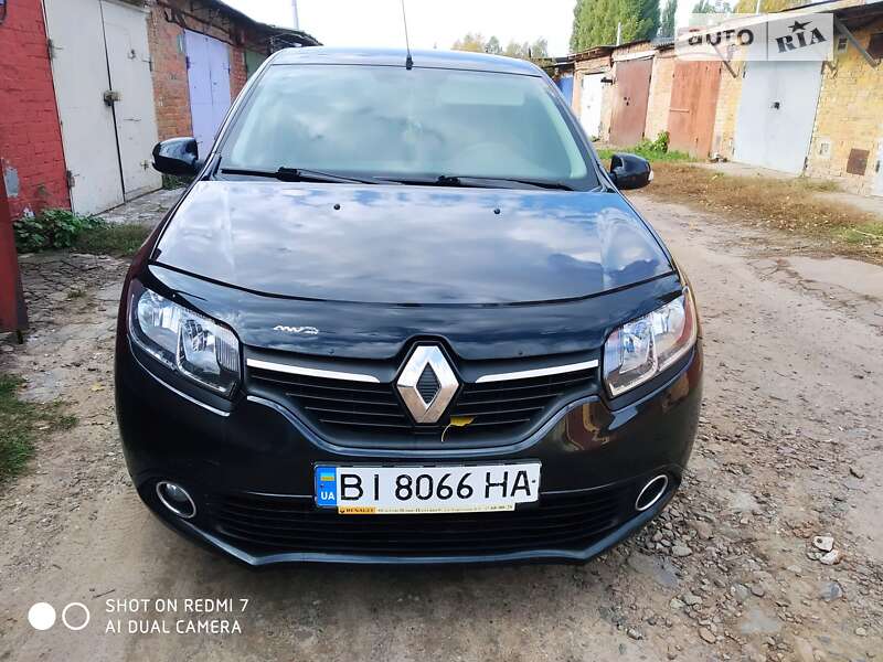 Седан Renault Logan 2013 в Прилуках