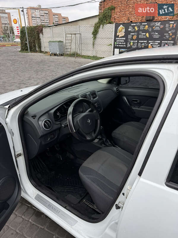 Седан Renault Logan 2013 в Харкові