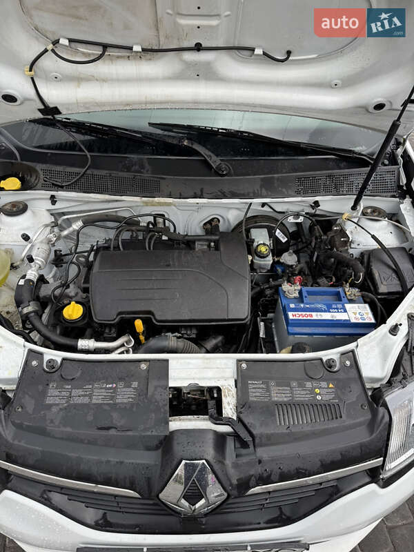 Седан Renault Logan 2013 в Харкові