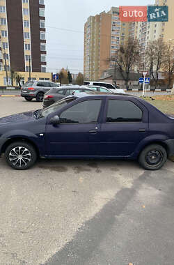 Седан Renault Logan 2010 в Житомирі