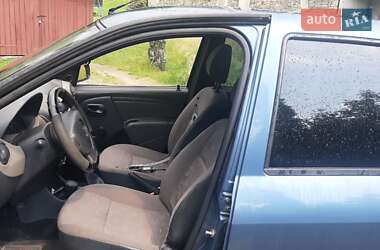 Седан Renault Logan 2011 в Яремче