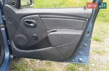 Седан Renault Logan 2011 в Яремче
