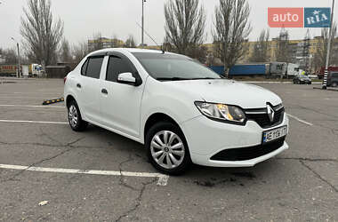 Седан Renault Logan 2015 в Днепре