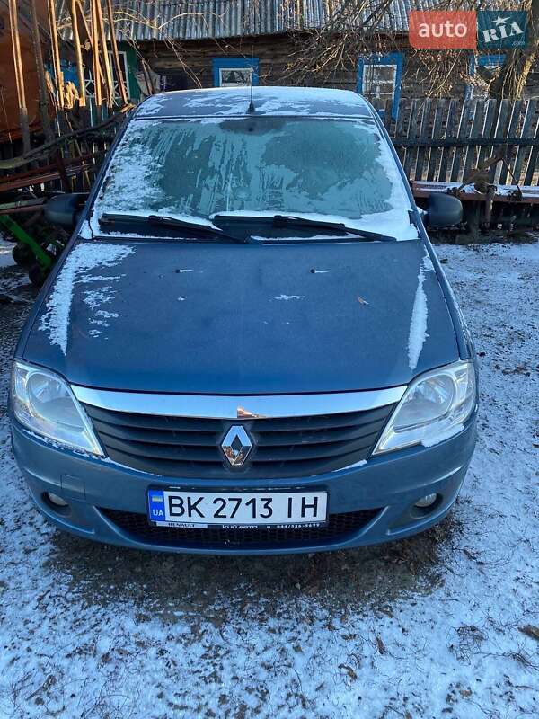 Седан Renault Logan 2011 в Олевську